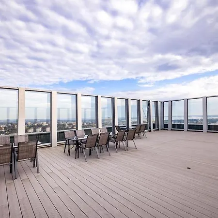 Hanza Tower Lux Sauna&pool * Щецин