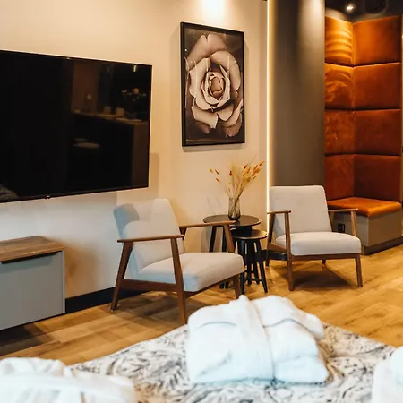 Hanza Tower Lux Sauna&pool * Щецин